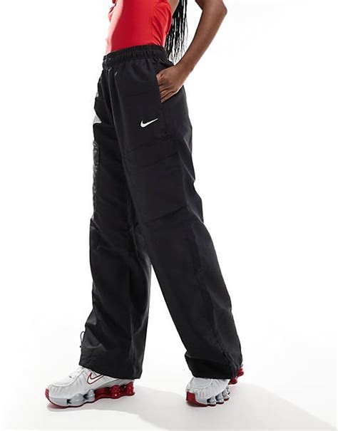 nike parachute pants herren|Nike trend woven parachute pants.